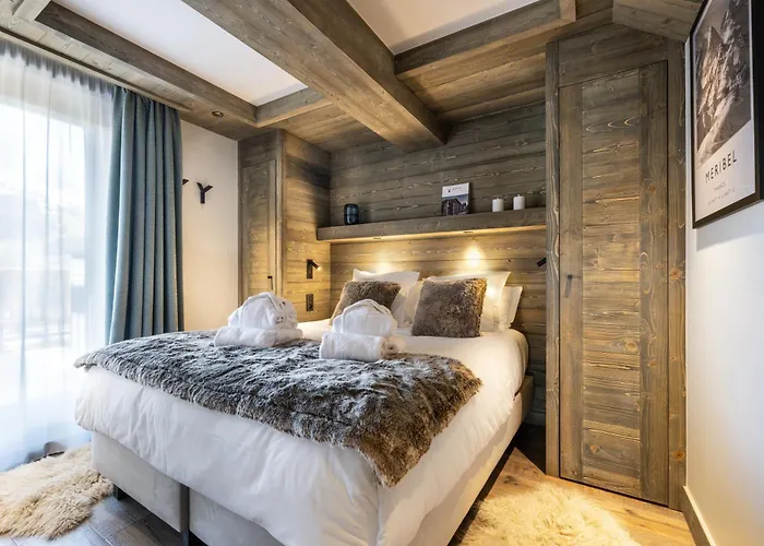 Falcon Lodge By Alpine Resorts