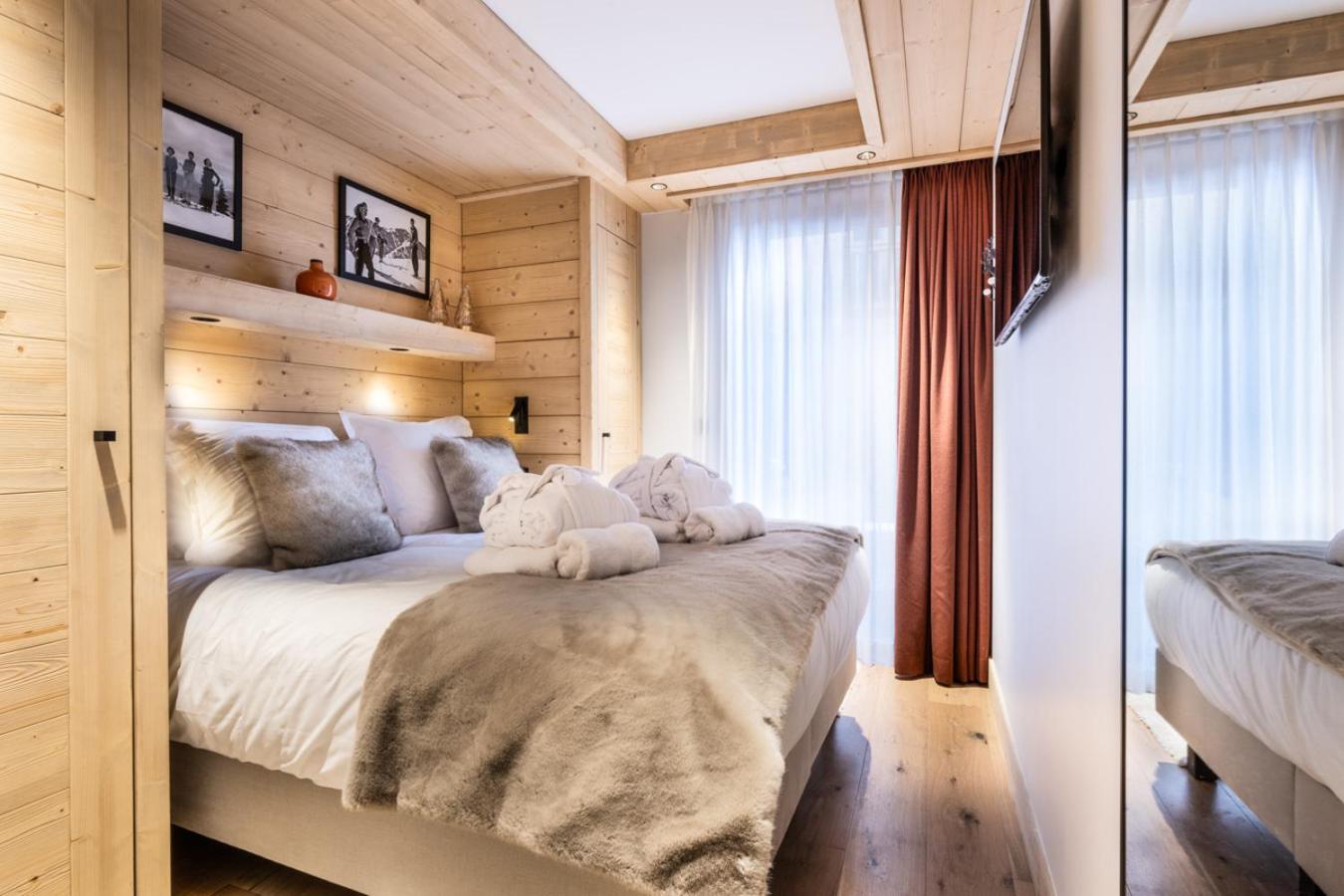 Falcon By Alpine Apartment *