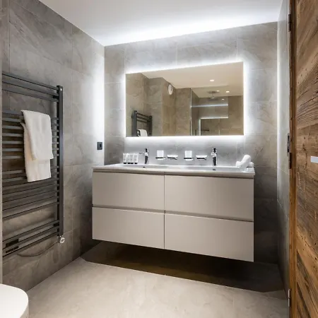 Falcon Lodge By Alpine Resorts Meribel Exterior photo